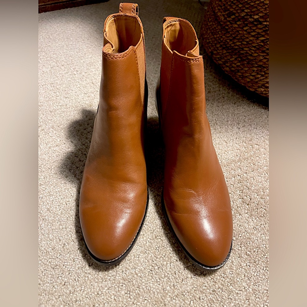 J Crew classic leather ankle boots, size 7.5/fits 7 (worn only once indoors)